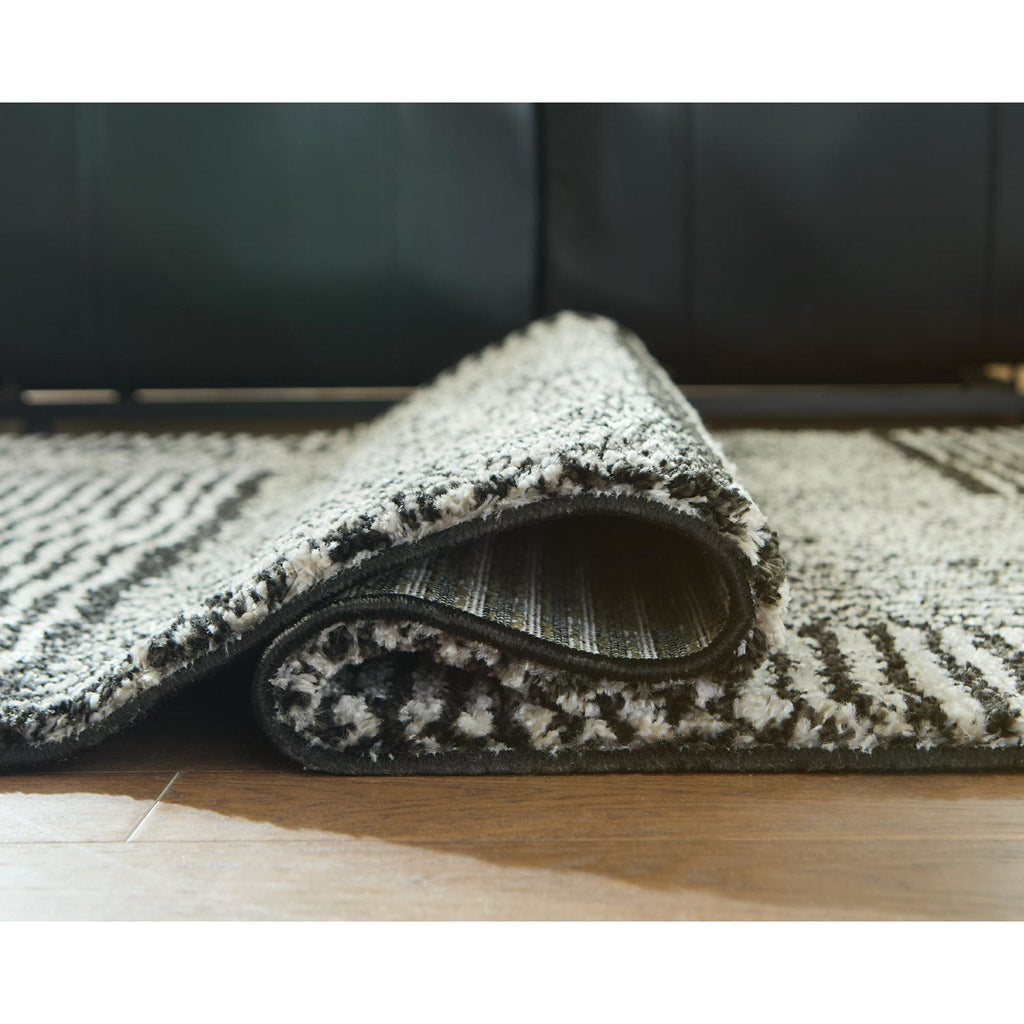 Tapis Kurtmen - 5'x7'