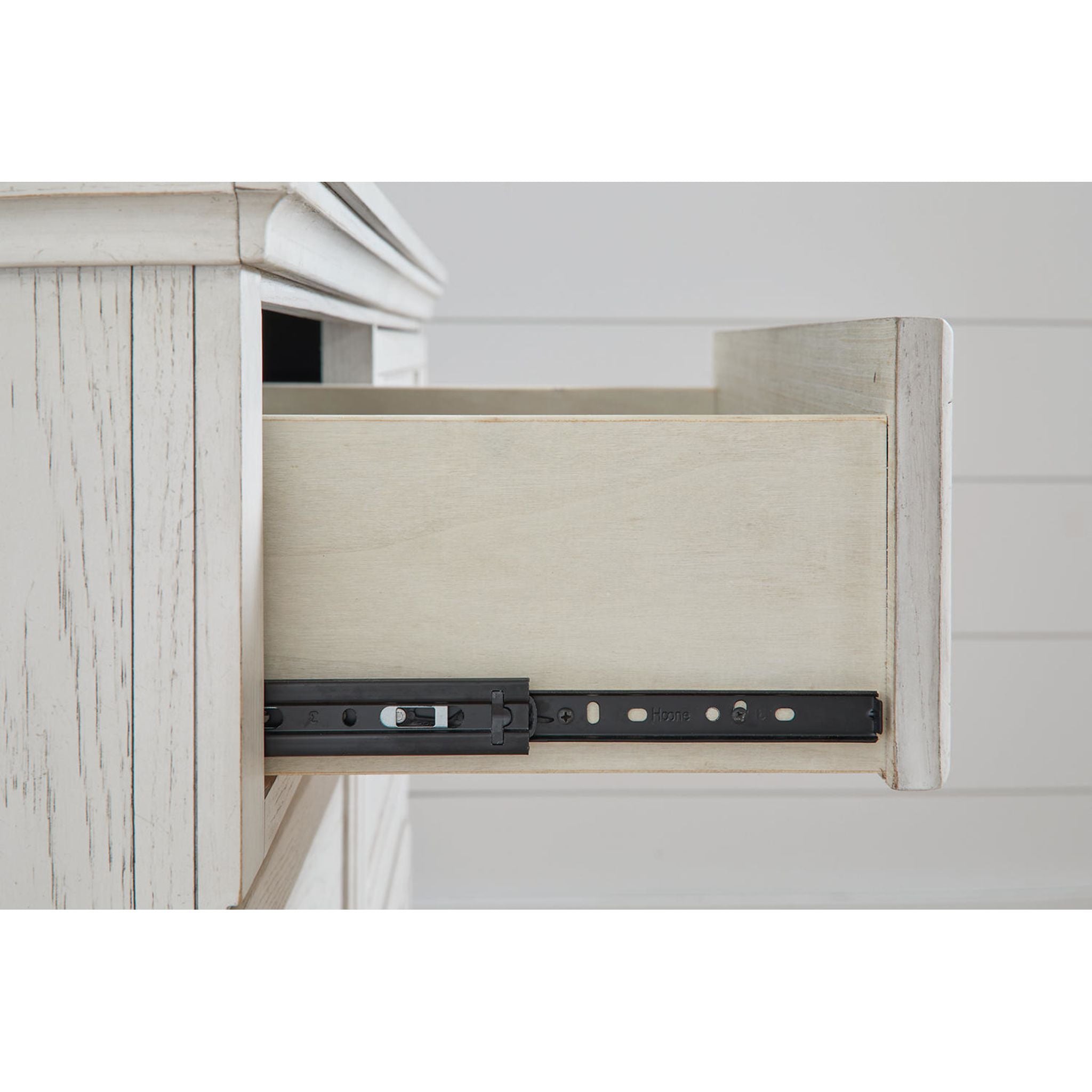 Chambre à coucher 5 pièces Robbinsdale avec lit king-size et lit traîneau - Blanc antique