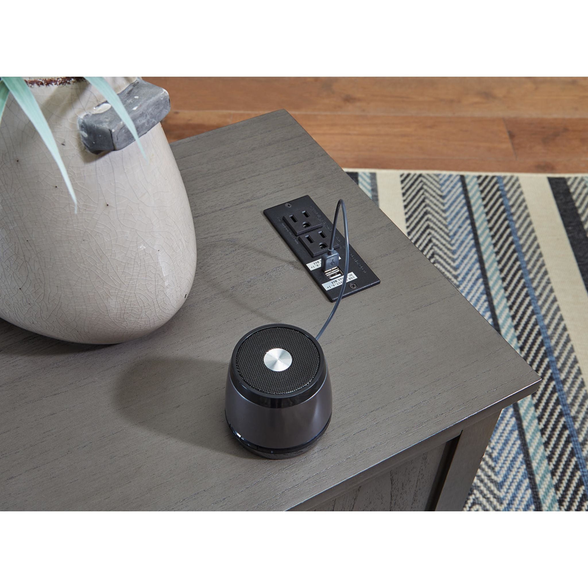 Table d'appoint Treytown Chair